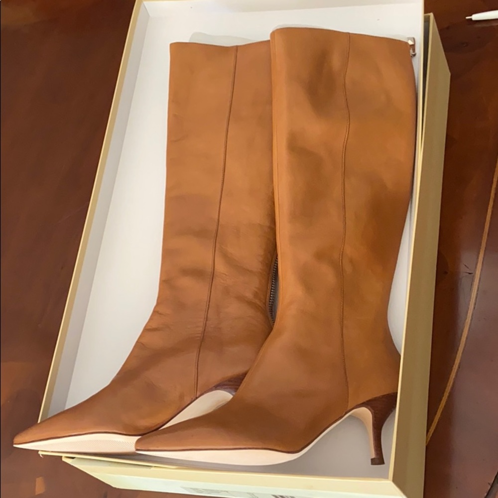 Micheal Kors leather kitten heel boots